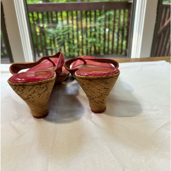 Born Good Condition Fuchsia Sandals - Picture 2 of 3